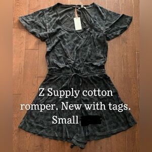 Z Supply wildcat slub cotton romper NWT Small animal print cheetah leopard flowy